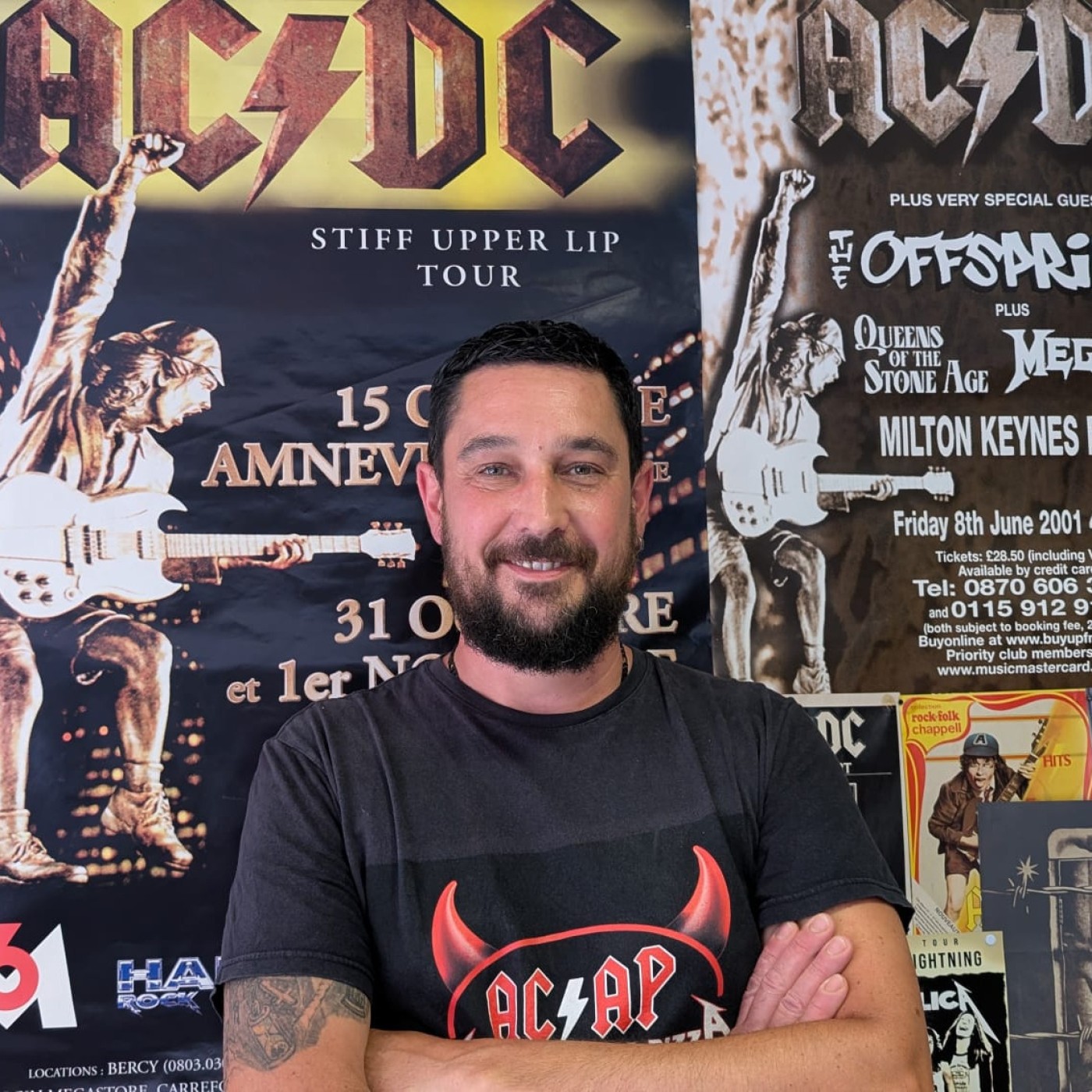 Tony Currenti, le batteur du premier album d’AC/DC, en visite à Thaon-les-Vosges